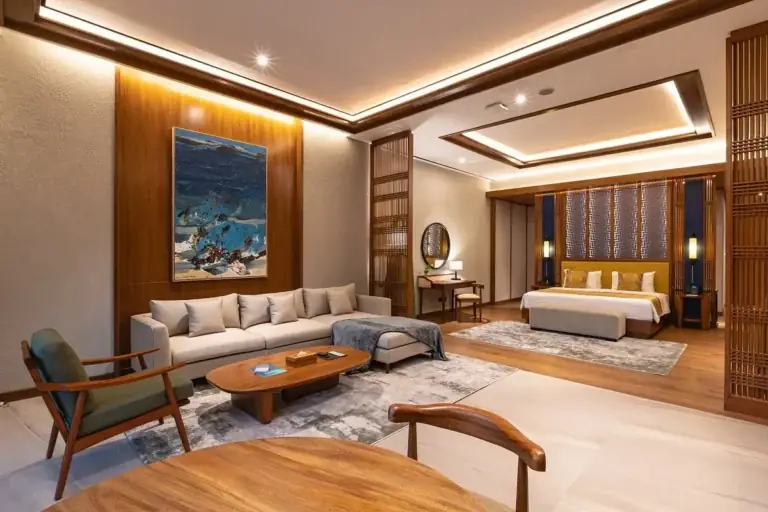 Best Luxury Suites for Executive Travel: Definitive Guide