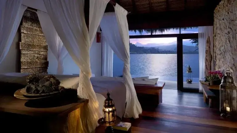 Best Luxury Suites for Honeymoons: Definitive Travel Guide